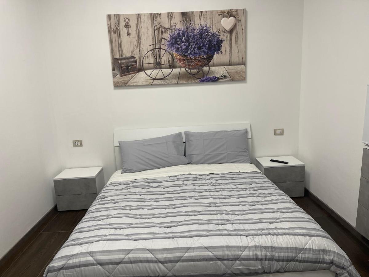 Maura'S B&B Галларате Экстерьер фото