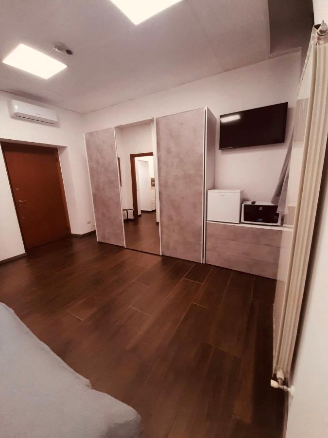 Maura'S B&B Галларате Экстерьер фото